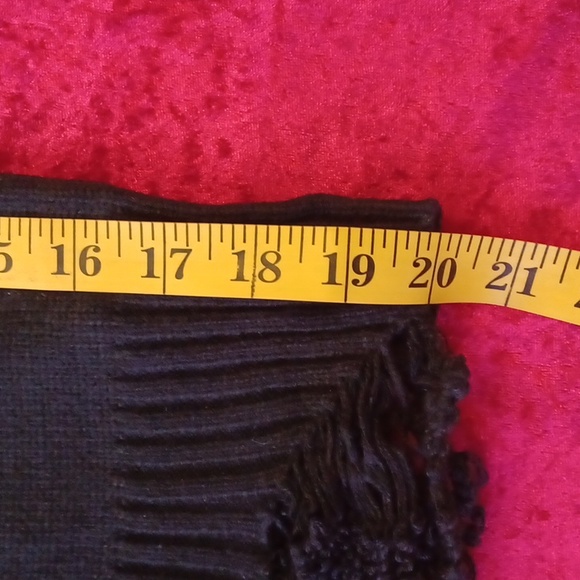 DOLLSKILL XL-XXL WIDOW BLACK VNECK LONG-SLEEVED SWEATER/PENTAGRAM CROSS - Picture 8 of 12